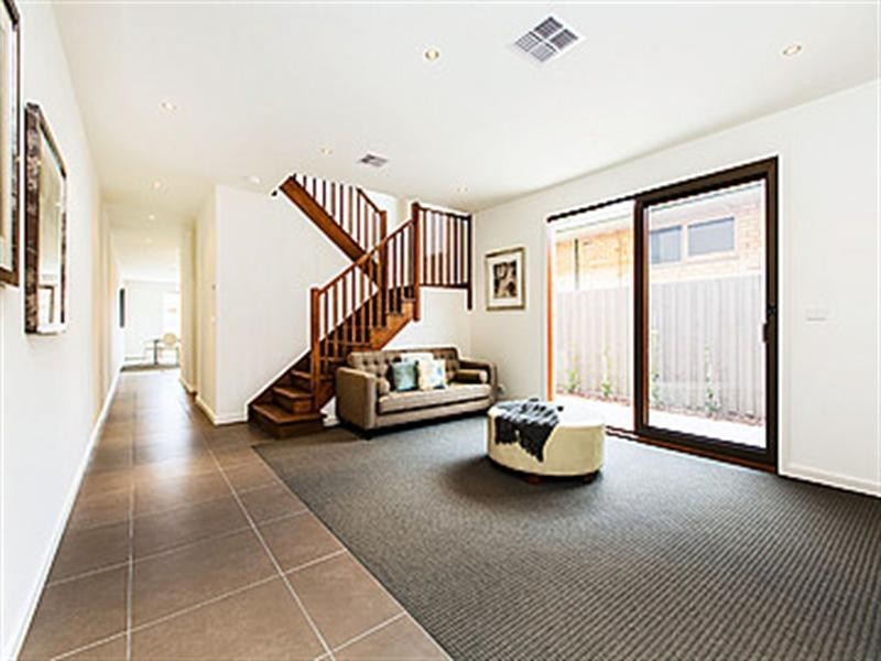 8A Acacia Avenue, Mentone VIC 3194