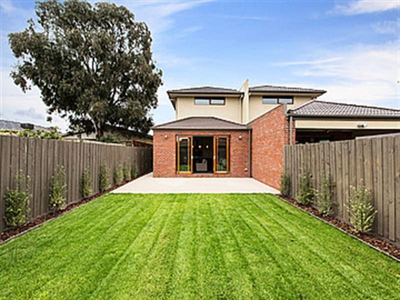 8A Acacia Avenue, Mentone VIC 3194