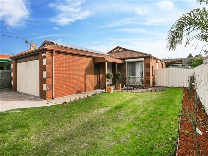 217 Warrigal Road, Cheltenham VIC 3192