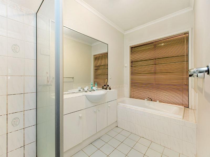 217 Warrigal Road, Cheltenham VIC 3192