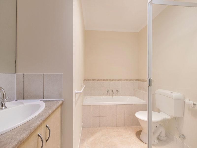 3 Howard Road, Dingley Village VIC 3172