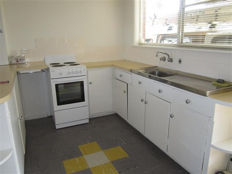 1/37 Centre Dandenong Road, Dingley Village VIC 3172