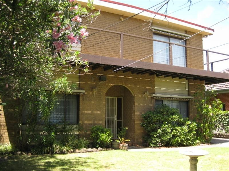 12 Herbert Street, Parkdale VIC 3195