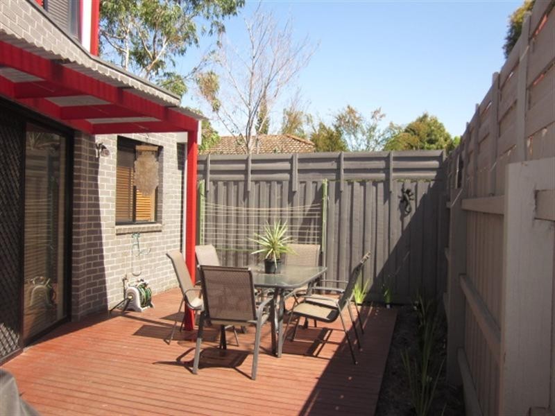 15/28-30 Olive Grove, Mentone VIC 3194