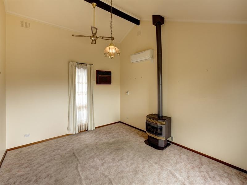 13 Everest Drive, Cheltenham VIC 3192