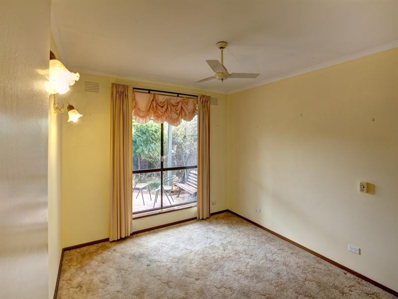 13 Everest Drive, Cheltenham VIC 3192