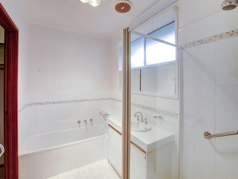 13 Everest Drive, Cheltenham VIC 3192