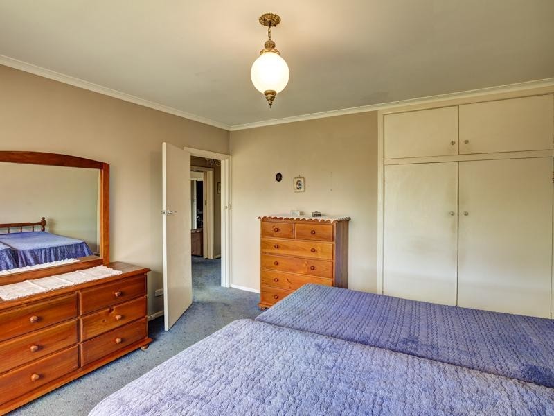 9 Hartwell Place, Cheltenham VIC 3192