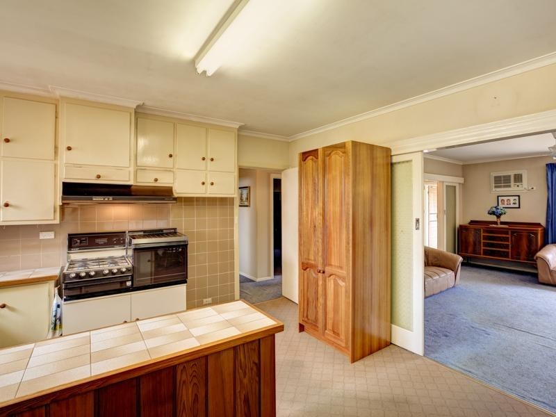 9 Hartwell Place, Cheltenham VIC 3192
