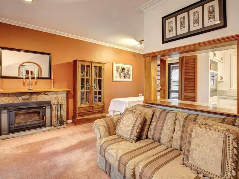 5 Friendship Square, Cheltenham VIC 3192