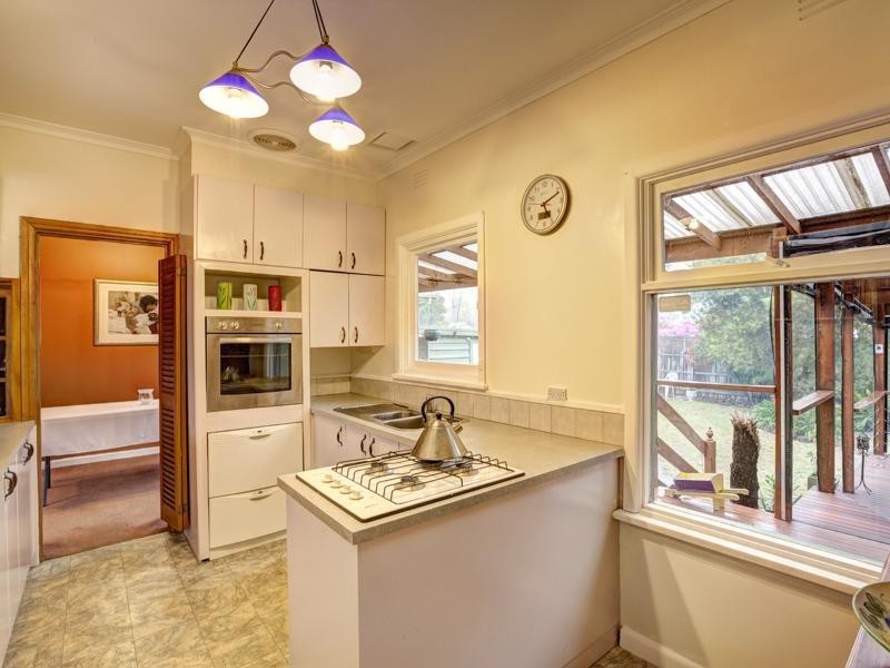 5 Friendship Square, Cheltenham VIC 3192