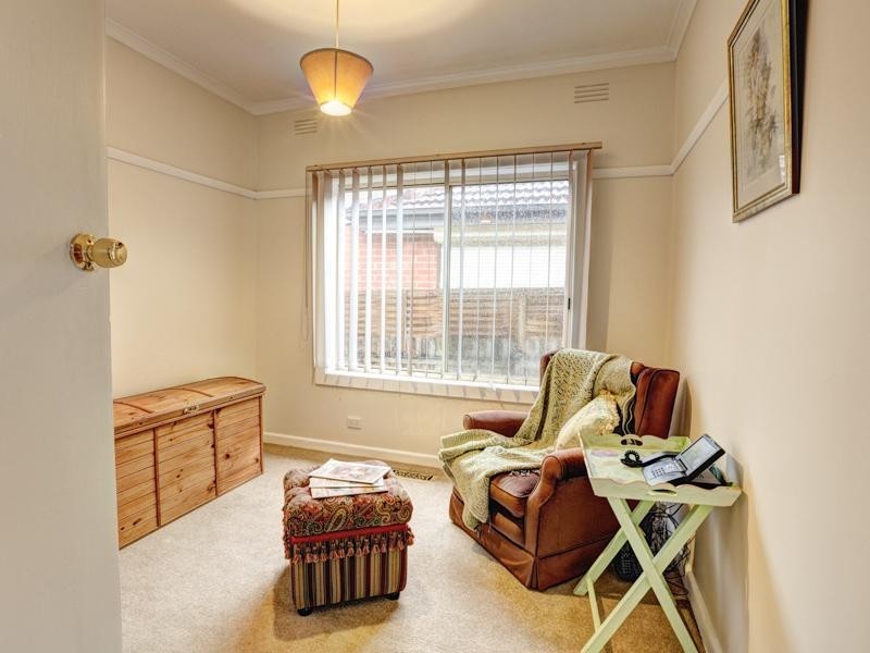 5 Friendship Square, Cheltenham VIC 3192