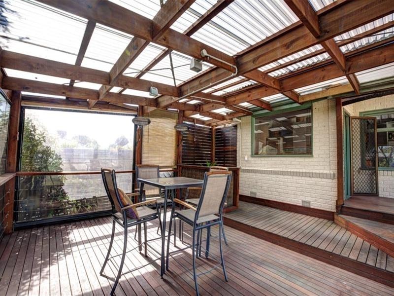 5 Friendship Square, Cheltenham VIC 3192