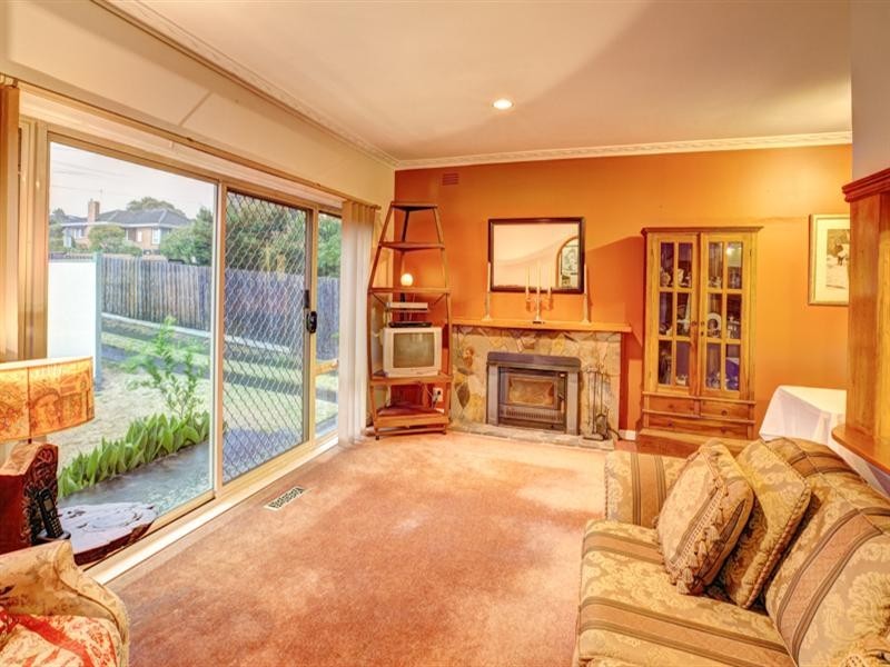 5 Friendship Square, Cheltenham VIC 3192