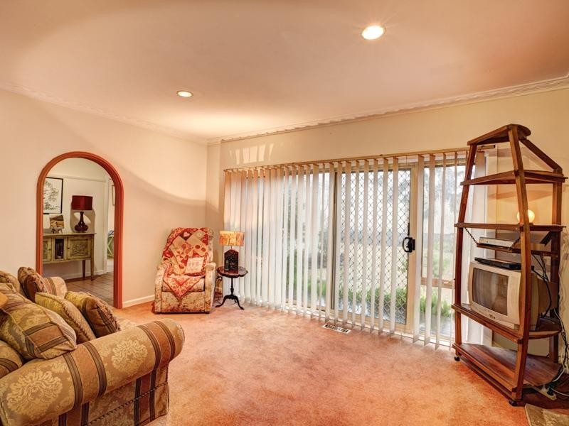 5 Friendship Square, Cheltenham VIC 3192