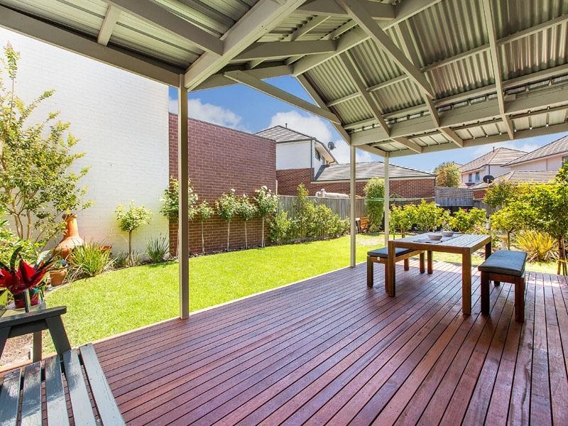 7 Oakmont Crescent, Heatherton VIC 3202