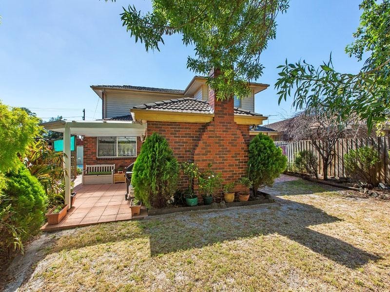 67 Village Drive, Dingley Village VIC 3172