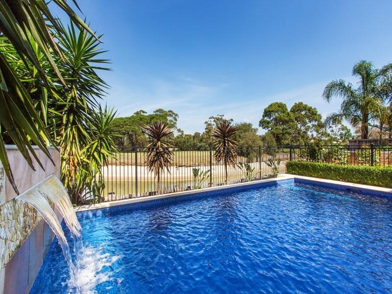 39 Higgins Close, Dingley Village VIC 3172