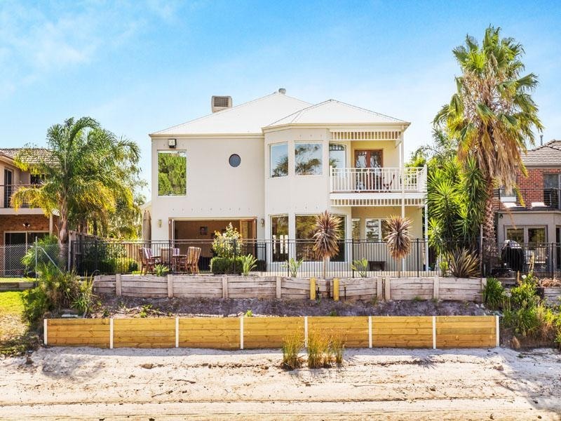 39 Higgins Close, Dingley Village VIC 3172