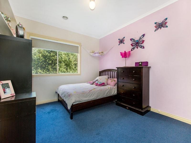 10 Aisha Crescent, Dingley Village VIC 3172