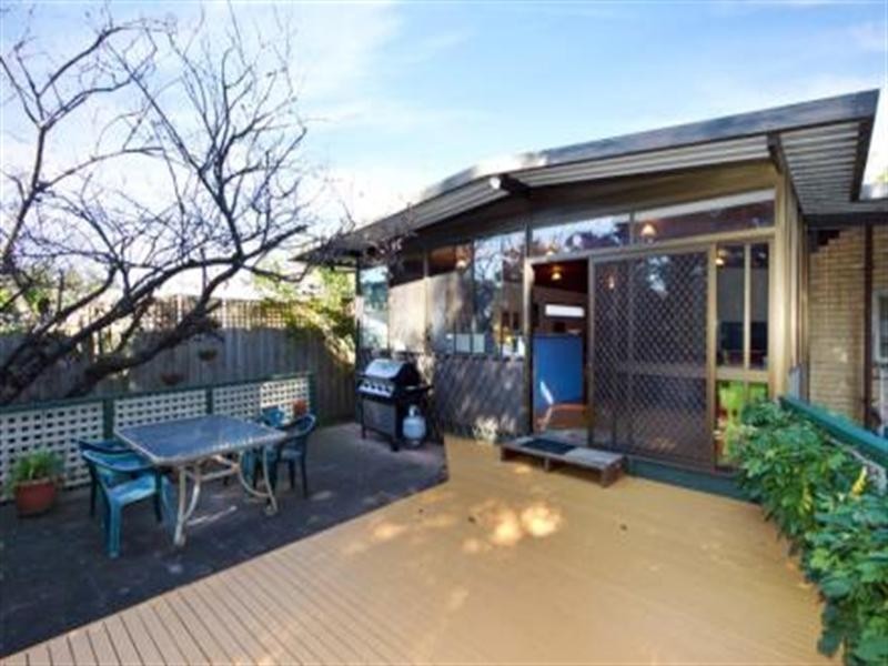 17 Weymar Street, Cheltenham VIC 3192