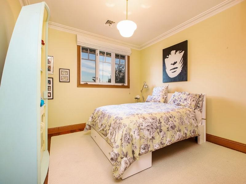 33 Higgins Close, Dingley Village VIC 3172