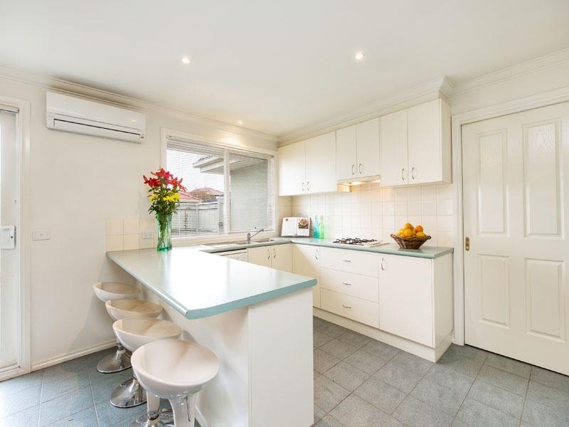 3 Albert Place, Dingley Village VIC 3172