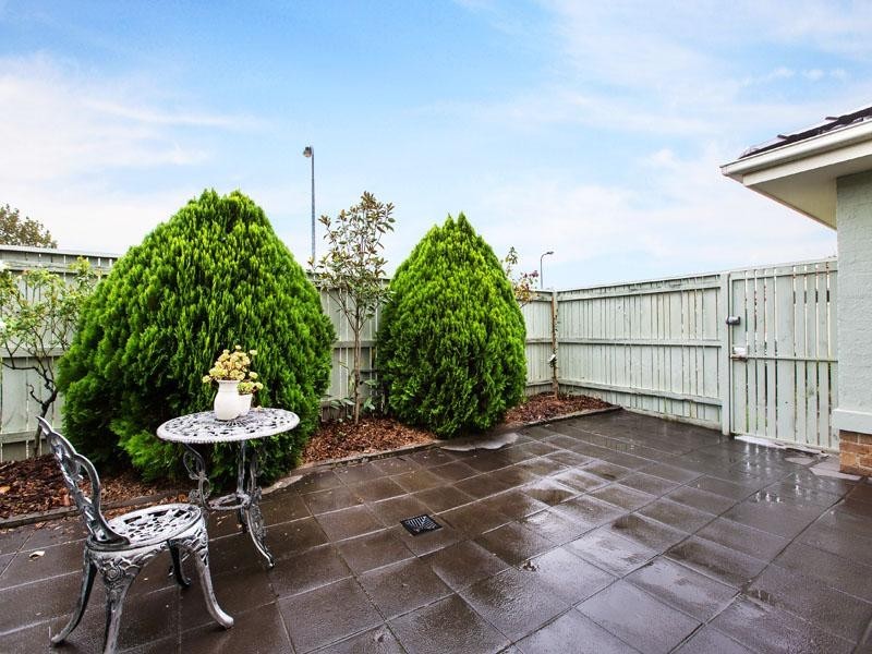 3 Albert Place, Dingley Village VIC 3172
