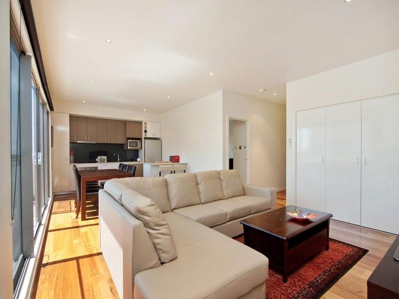 601/37-39 Station Road, Cheltenham VIC 3192