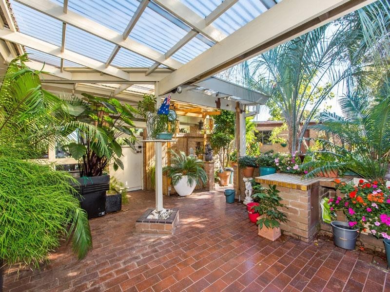 12 Donhaven Court, Dingley Village VIC 3172