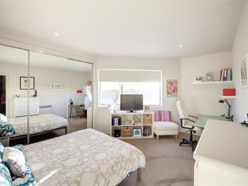 16 Ward Street, Cheltenham VIC 3192
