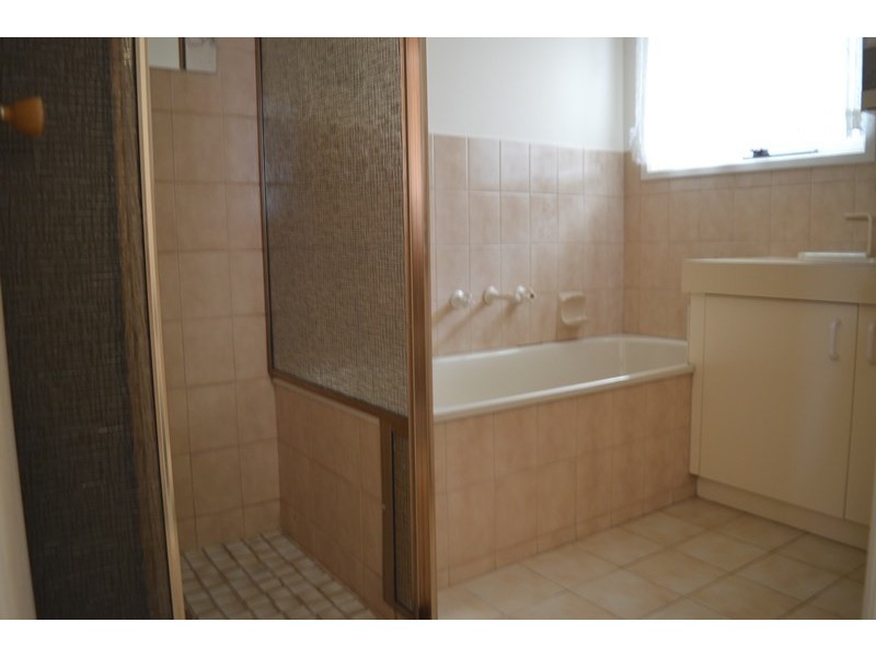 26 Lauren Close, Dingley Village VIC 3172