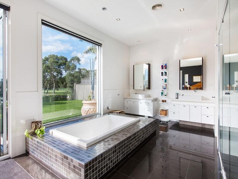 37 Christina Terrace, Dingley Village VIC 3172