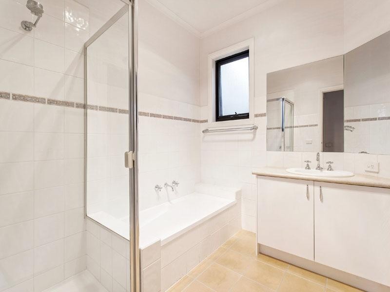 2/6 Norma Avenue, Cheltenham VIC 3192