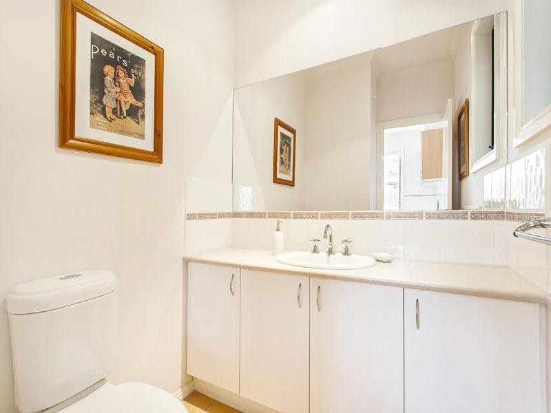 2/6 Norma Avenue, Cheltenham VIC 3192