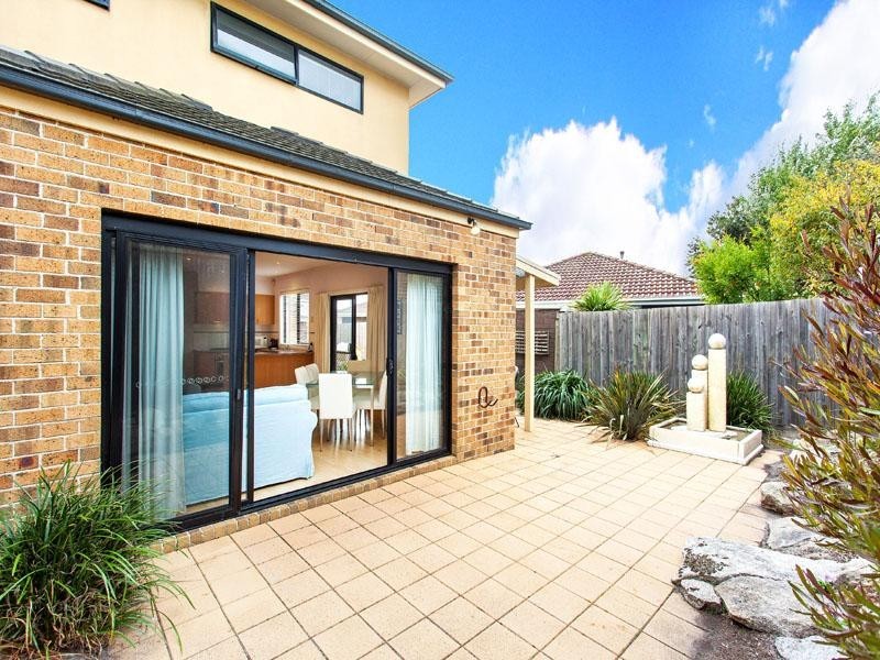 2/6 Norma Avenue, Cheltenham VIC 3192