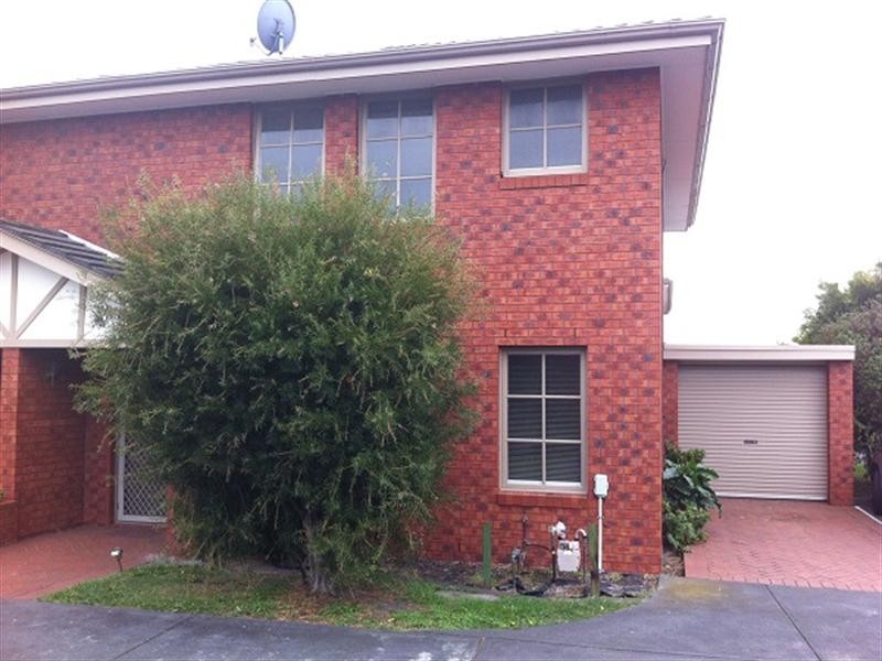 13/15A Wattle Grove, Mckinnon VIC 3204