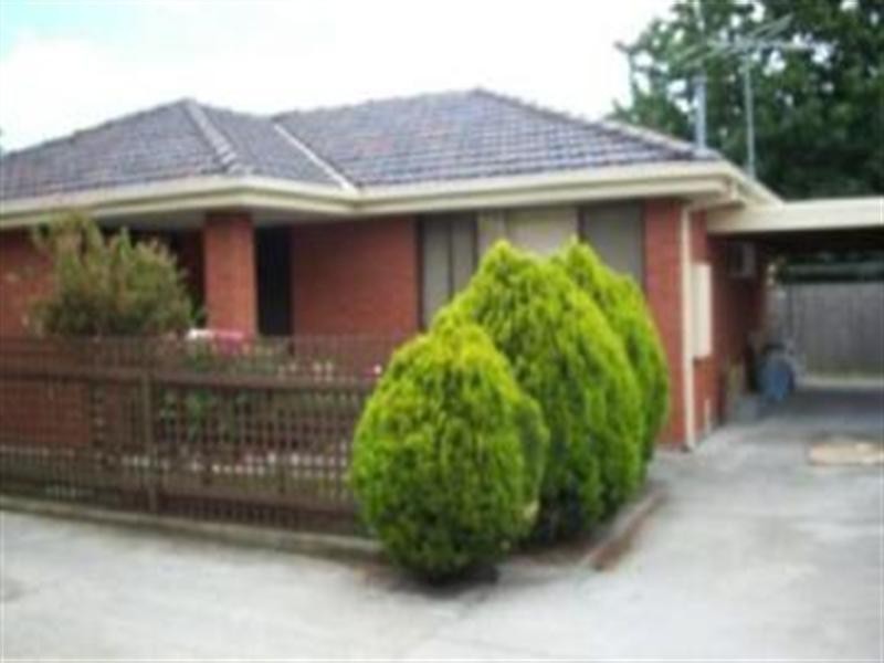 2/23 Irene Court, Cheltenham VIC 3192