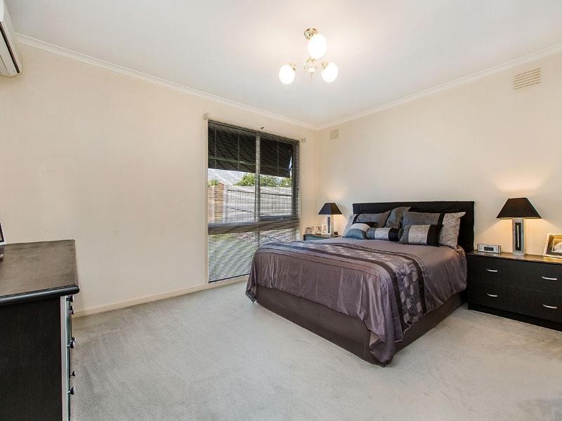 6 Janelaine Court, Springvale South VIC 3172