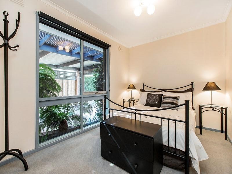 6 Janelaine Court, Springvale South VIC 3172