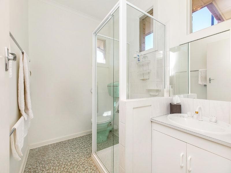 17 Acacia Avenue, Mentone VIC 3194