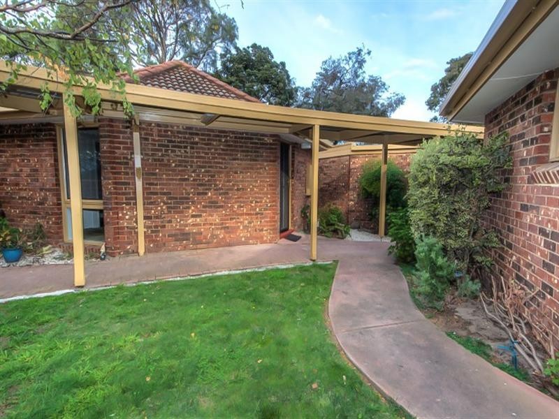 4/10A Byng Avenue, Heatherton VIC 3202