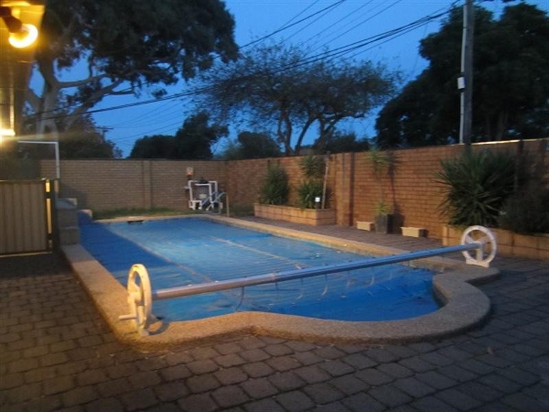 1/3 Eagland Road, Cheltenham VIC 3192