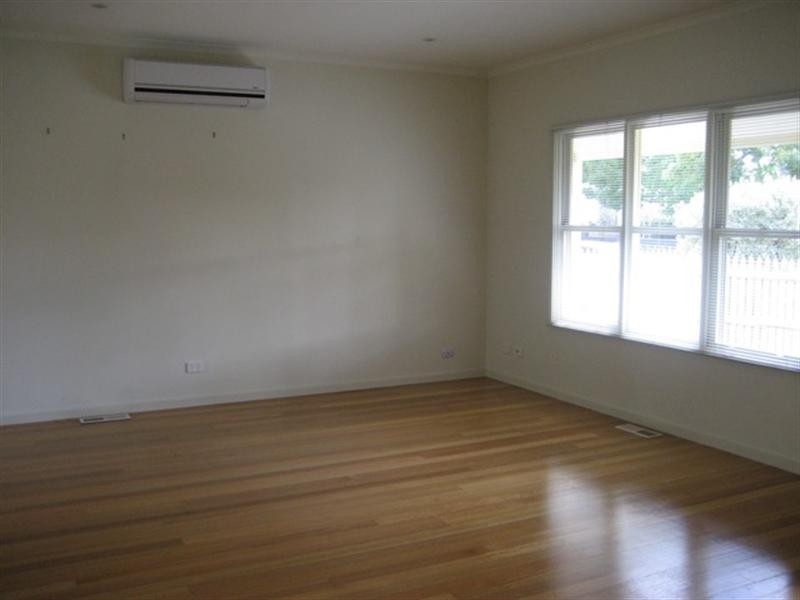 21B Hall Street, Cheltenham VIC 3192