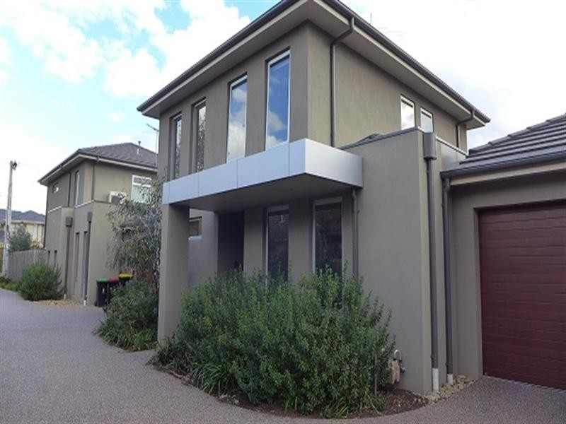 2/6 Russell Court, Mentone VIC 3194