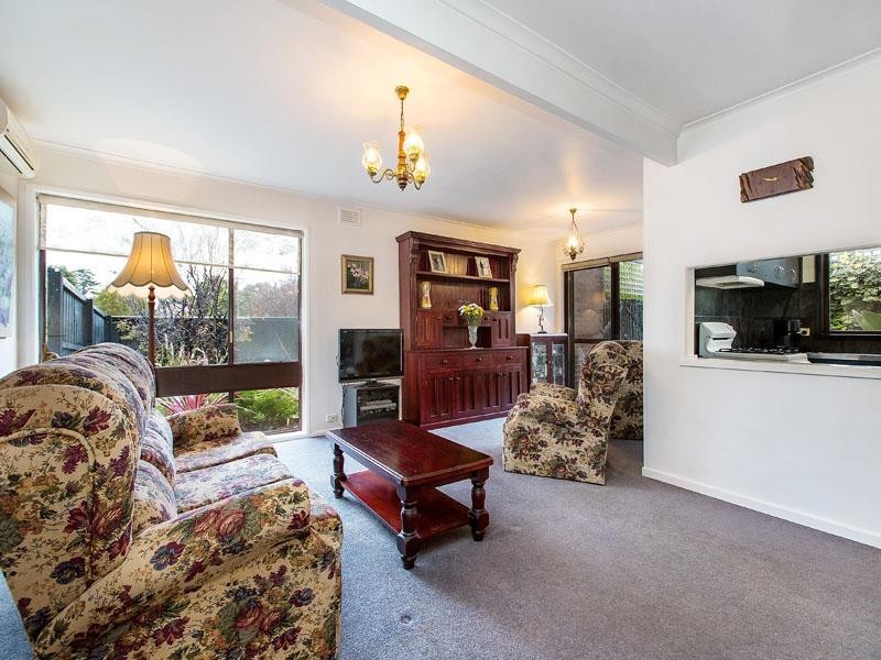 19 Cavendish Drive, Heatherton VIC 3202