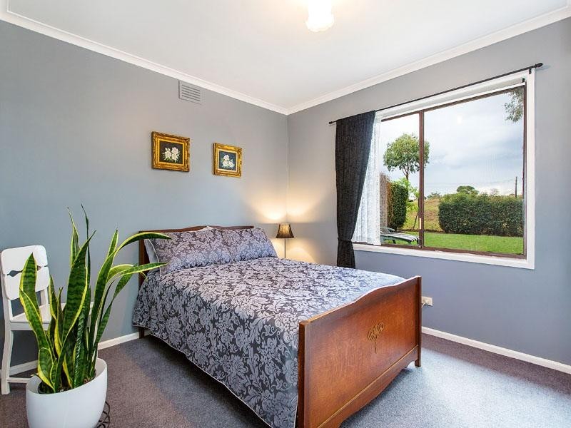 19 Cavendish Drive, Heatherton VIC 3202