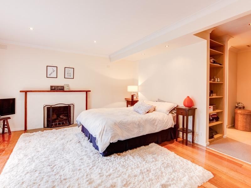 14 Sharan Avenue, Mentone VIC 3194