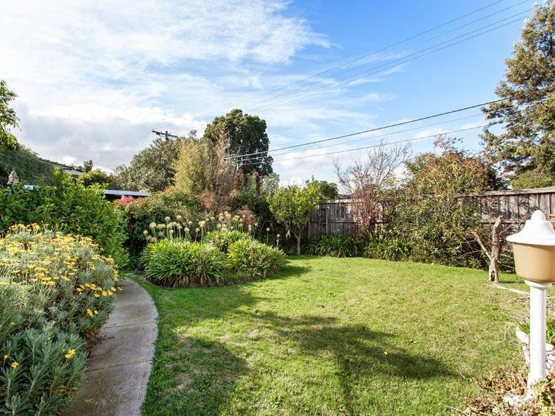 73 Lower Dandenong Road, Mentone VIC 3194