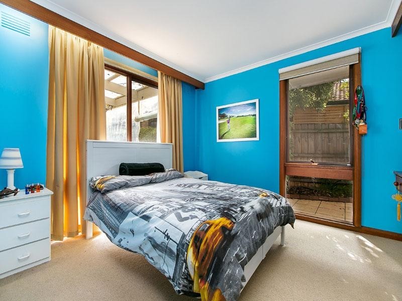 8 Chifley Court, Dingley Village VIC 3172